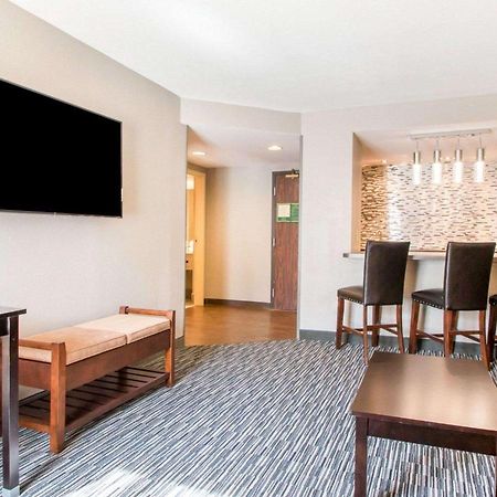 Greenstay Inn & Suites Court View 斯普林菲尔德 外观 照片
