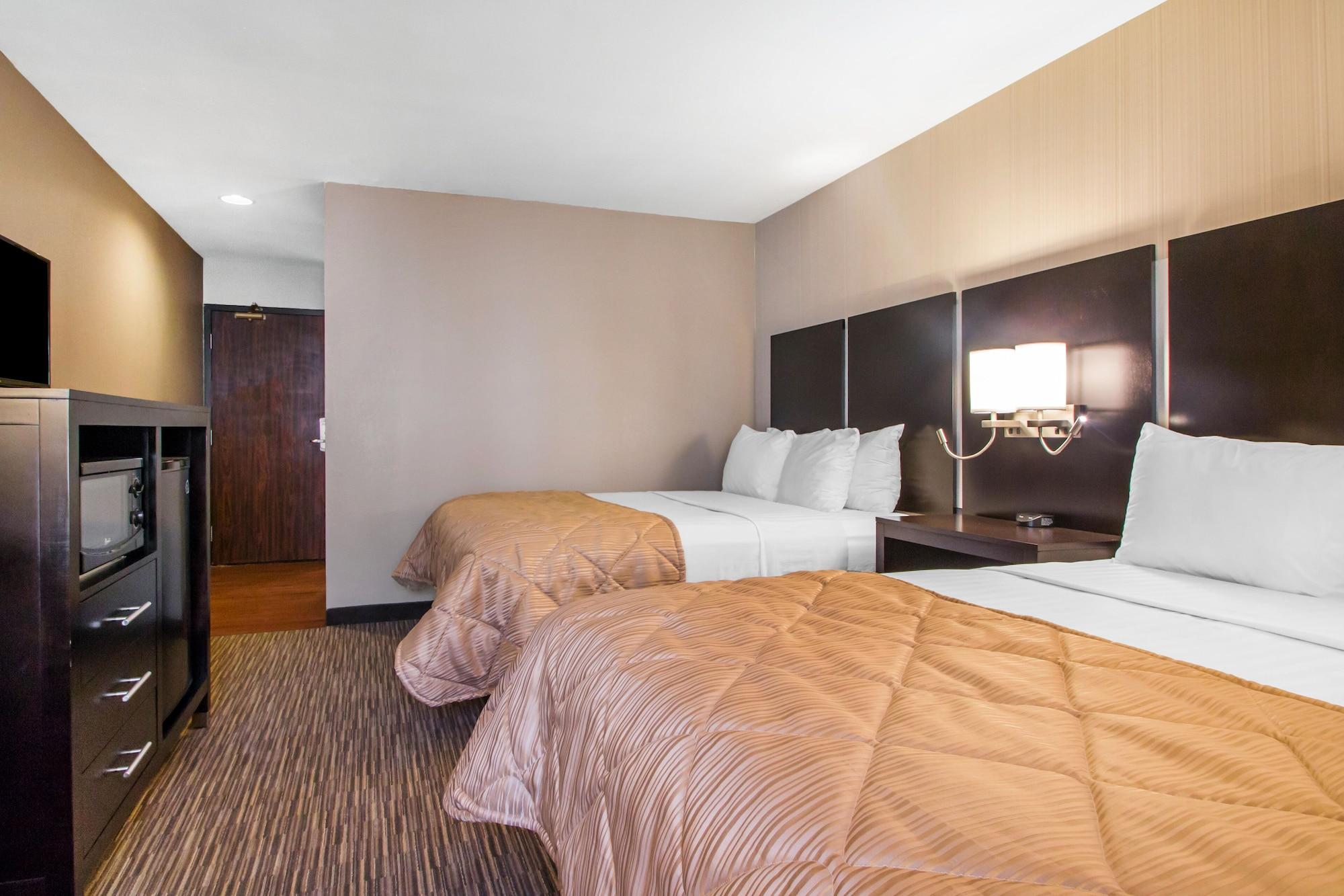 Greenstay Inn & Suites Court View 斯普林菲尔德 外观 照片