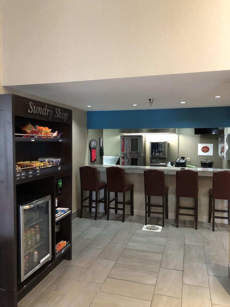 Greenstay Inn & Suites Court View 斯普林菲尔德 外观 照片