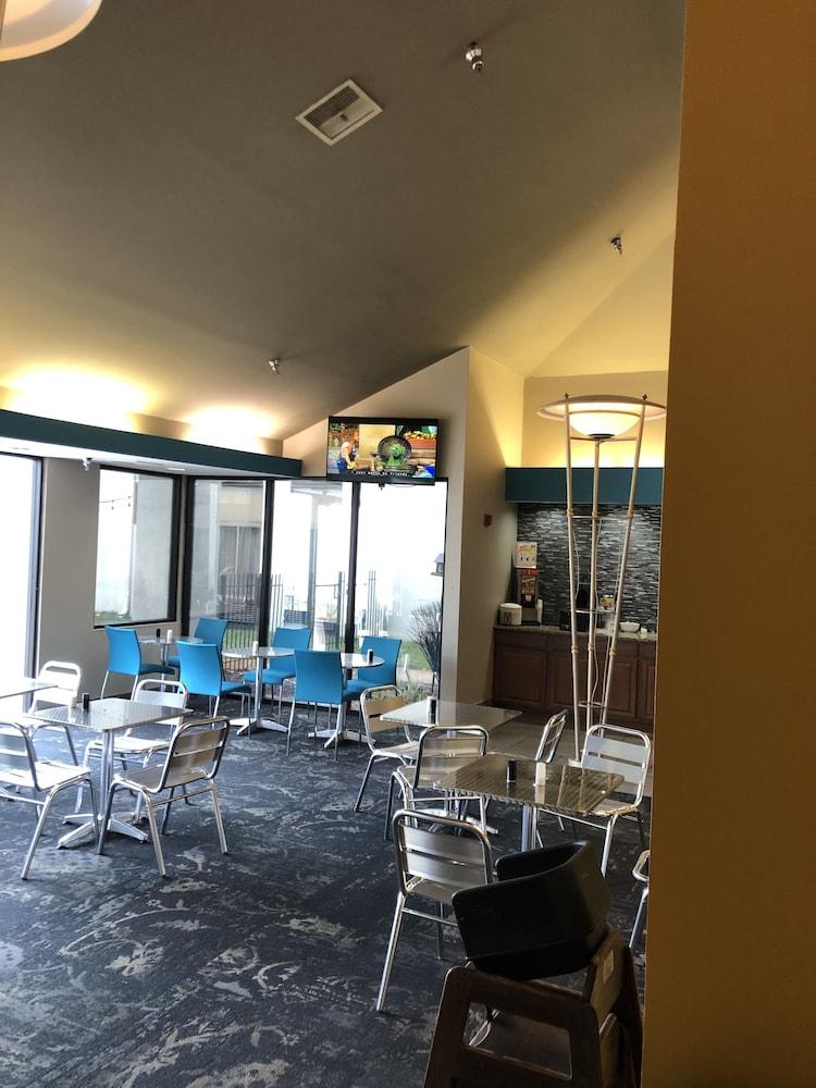 Greenstay Inn & Suites Court View 斯普林菲尔德 外观 照片
