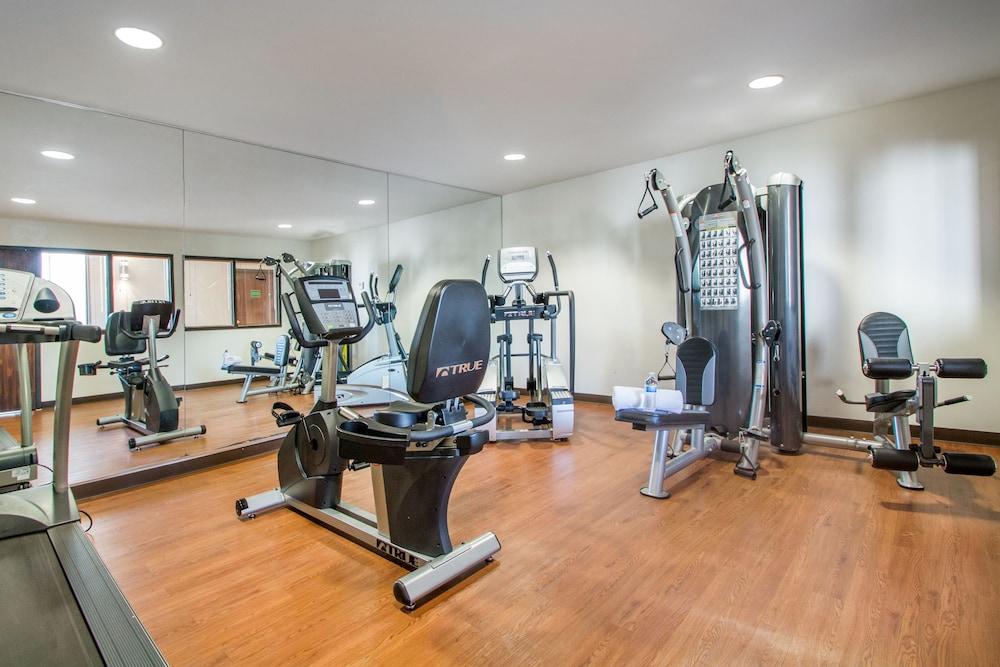 Greenstay Inn & Suites Court View 斯普林菲尔德 外观 照片