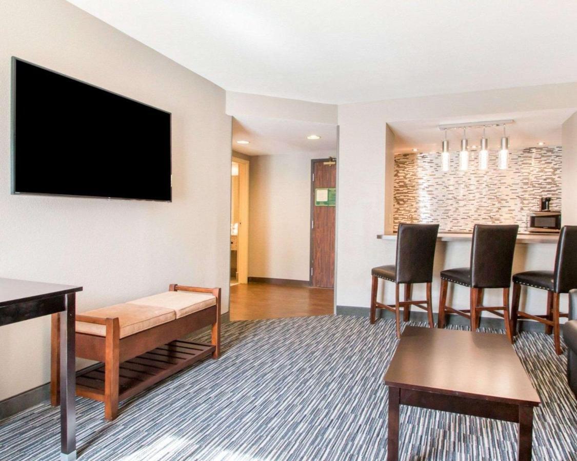 Greenstay Inn & Suites Court View 斯普林菲尔德 外观 照片