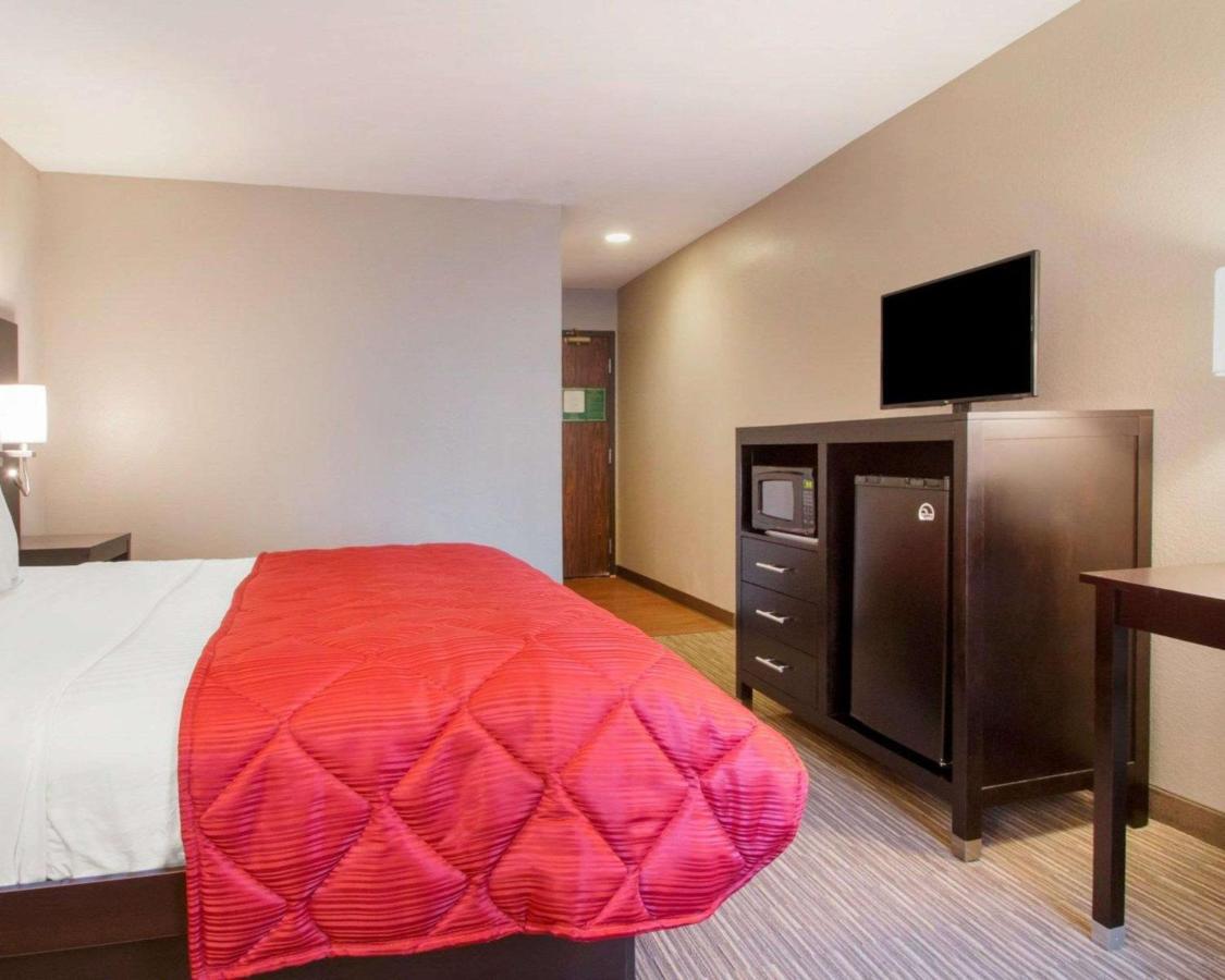 Greenstay Inn & Suites Court View 斯普林菲尔德 外观 照片