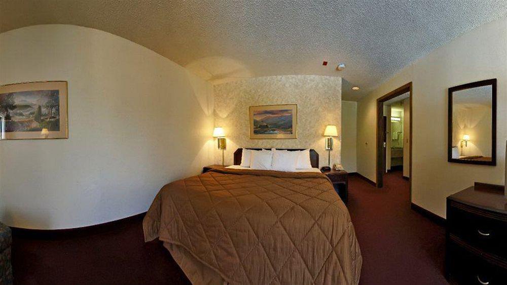 Greenstay Inn & Suites Court View 斯普林菲尔德 外观 照片